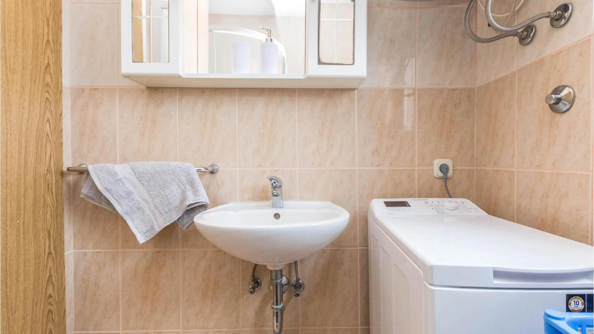 Amazing Apartment In Biograd Na Moru With Wifi