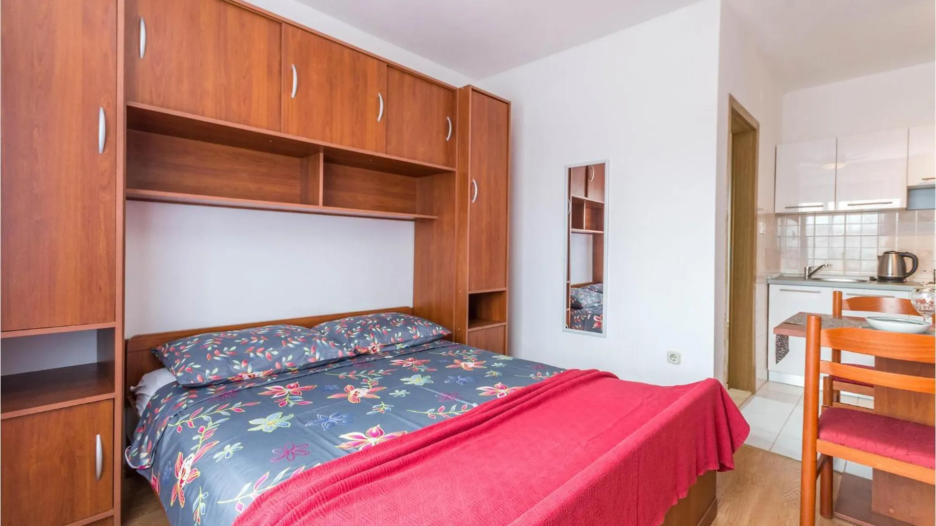 Amazing Apartment In Biograd Na Moru With Wifi 0*,  Croazia